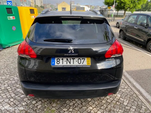 Peugeot 2008 1.2 PureTech Style - 12