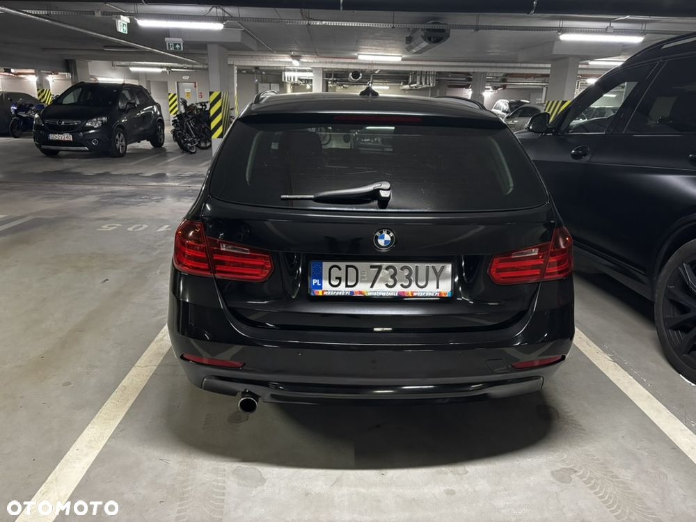 BMW Seria 3 318d - 4
