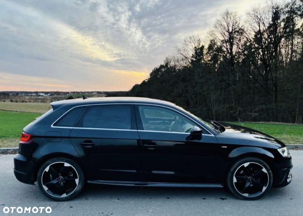 Audi A3 Sportback 2.0 TDI S line Sportpaket - 4