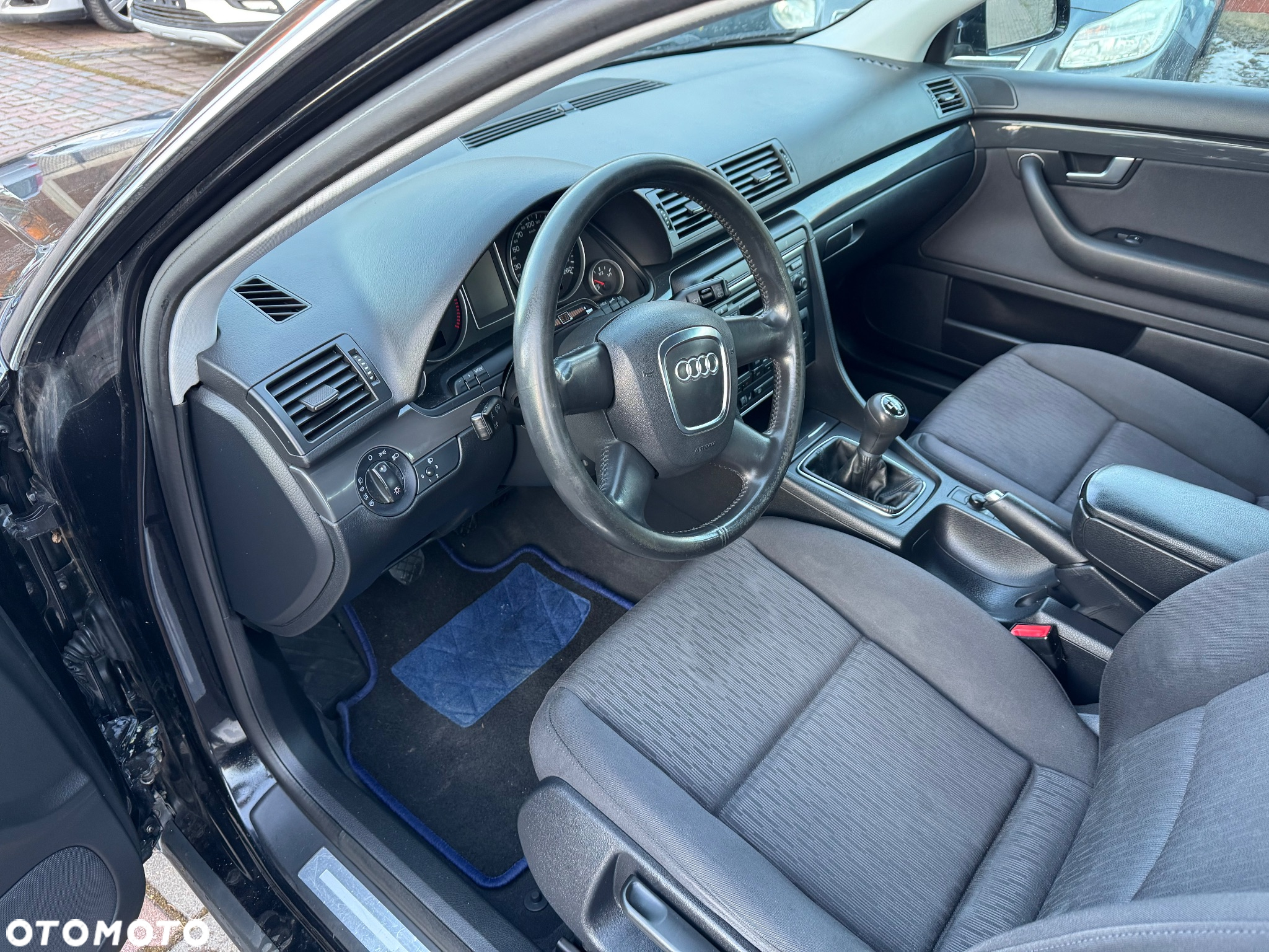 Audi A4 Avant 2.0 TDI - 8