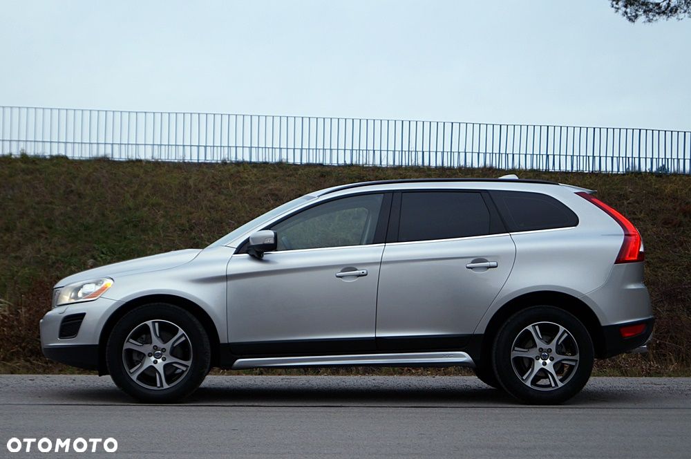 Volvo XC 60 D4 Edition Pro - 11