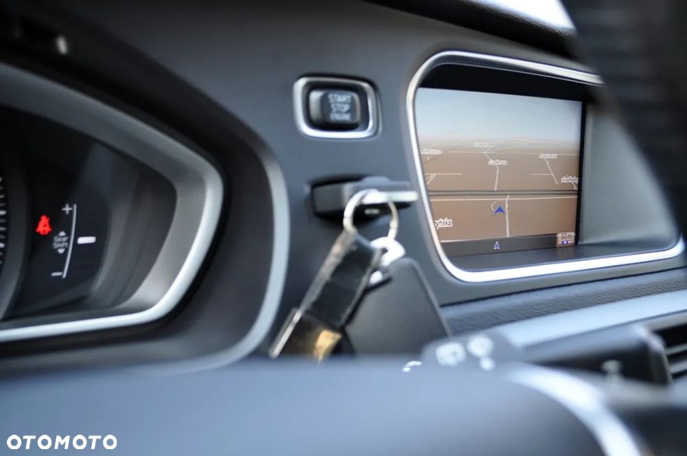 Volvo V40 T3 Drive-E Dynamic Edition - 28