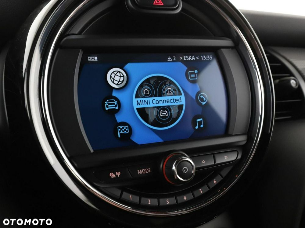 MINI Cooper Standard - 24