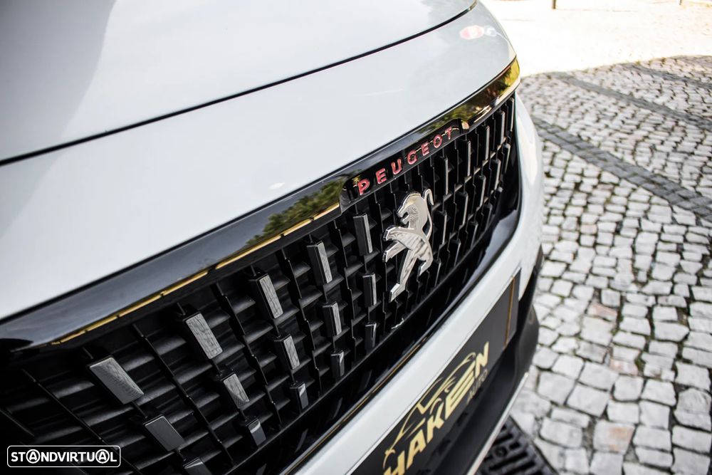 Peugeot 2008 1.2 PureTech GT Line - 9
