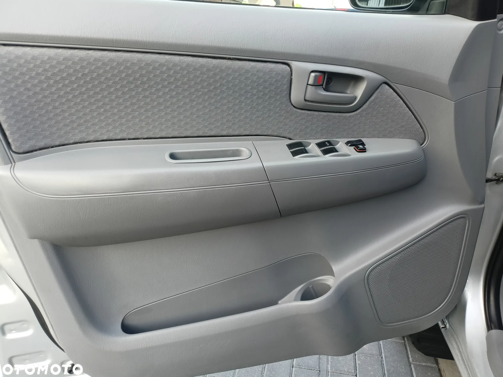 Toyota Hilux 2.5 D-4D DLX - 15
