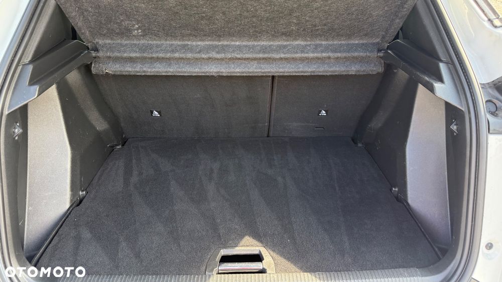 Peugeot 2008 1.5 BlueHDi Allure S&S EAT8 - 14