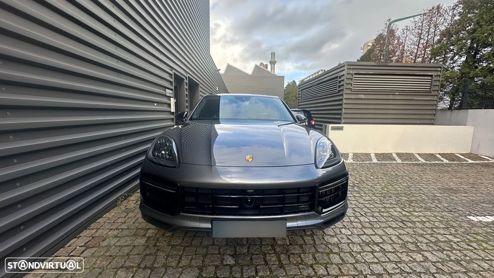 Porsche Cayenne Coupé Turbo S E-Hybrid - 4