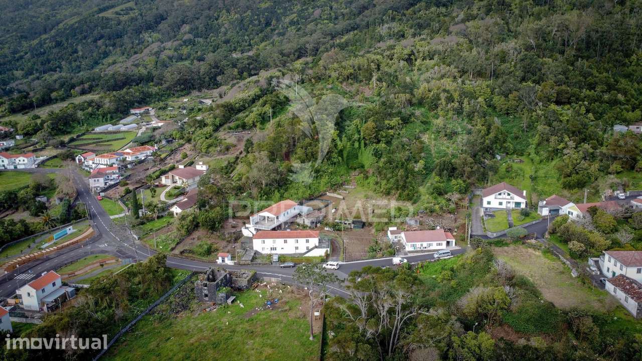Bloco de 4 Apartamentos com Terreno de 12.232 m² e Ruína – Excelent... - Grande imagem: 4/25