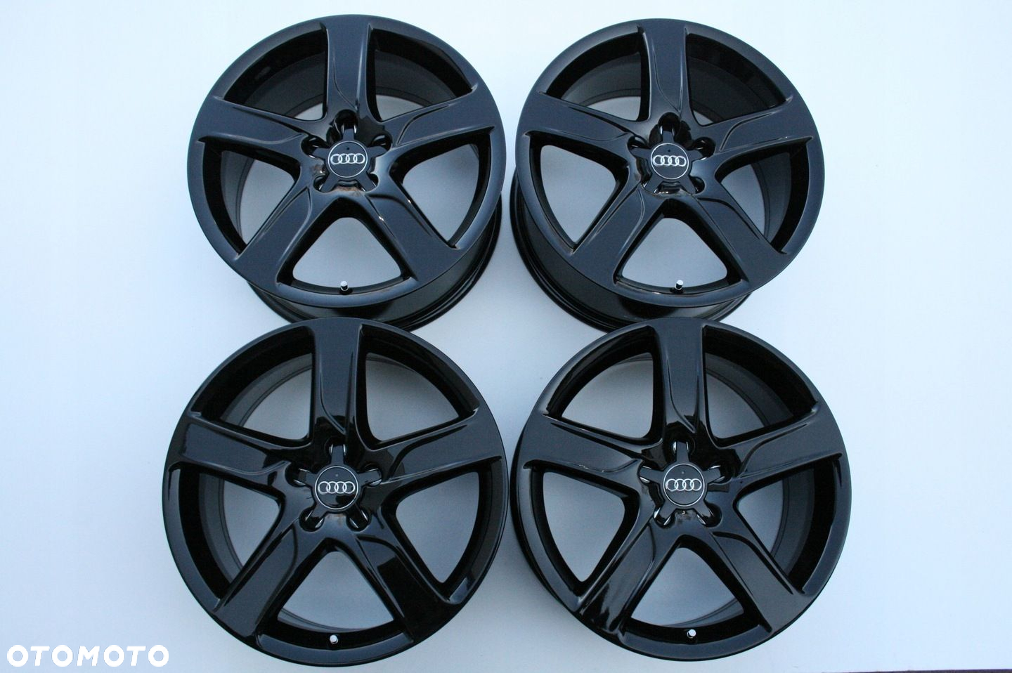 18 ORYGINALNE AUDI A6 Allroad A3 A4 A7 A8 Q5 Q3 Q2 - 4