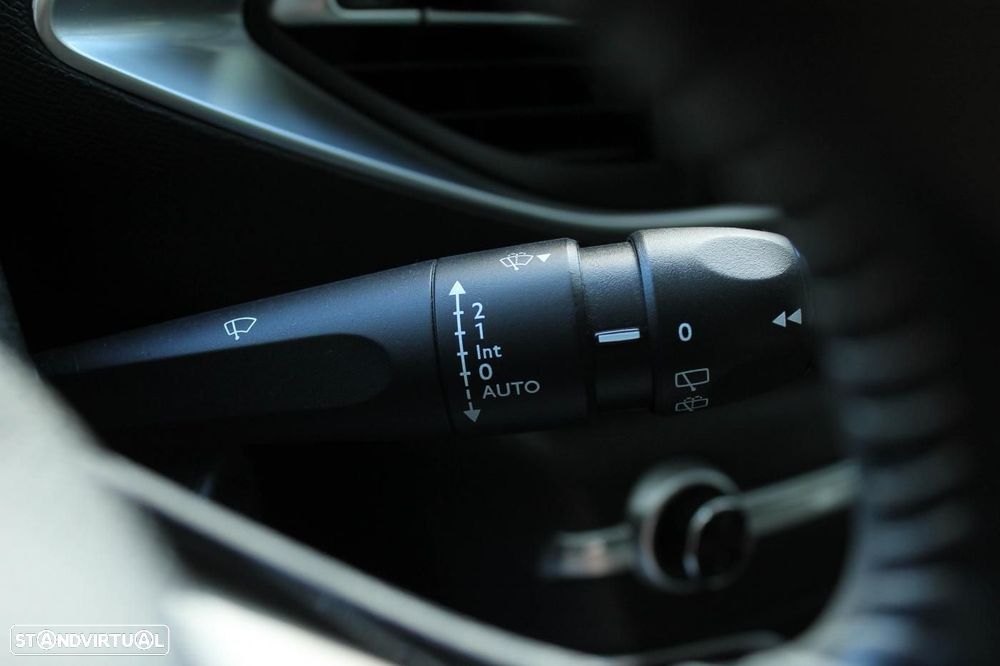 Peugeot 308 1.5 BlueHDi Style - 28