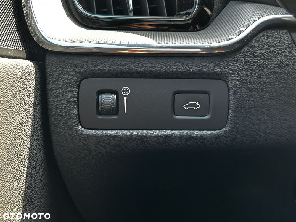 Volvo XC 60 - 21
