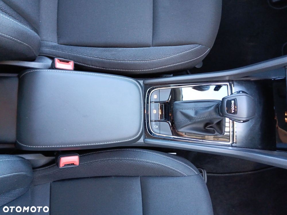 Skoda Karoq 1.5 TSI ACT Edition 130 DSG - 24
