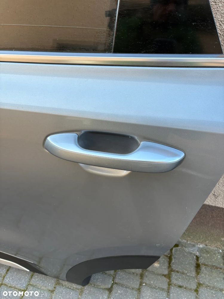 Drzwi tyl tylne Kia Sorento IV 4  - lewa strona - oryginalne kod koloru KLG - 2