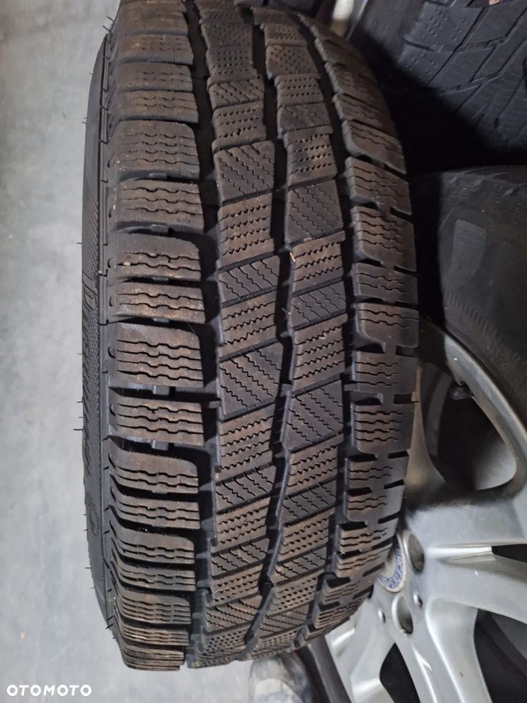 Mercedes-Benz Viano - 9