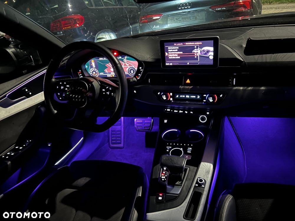 Audi A4 Avant 2.0 TFSI Quattro Sport S tronic - 32