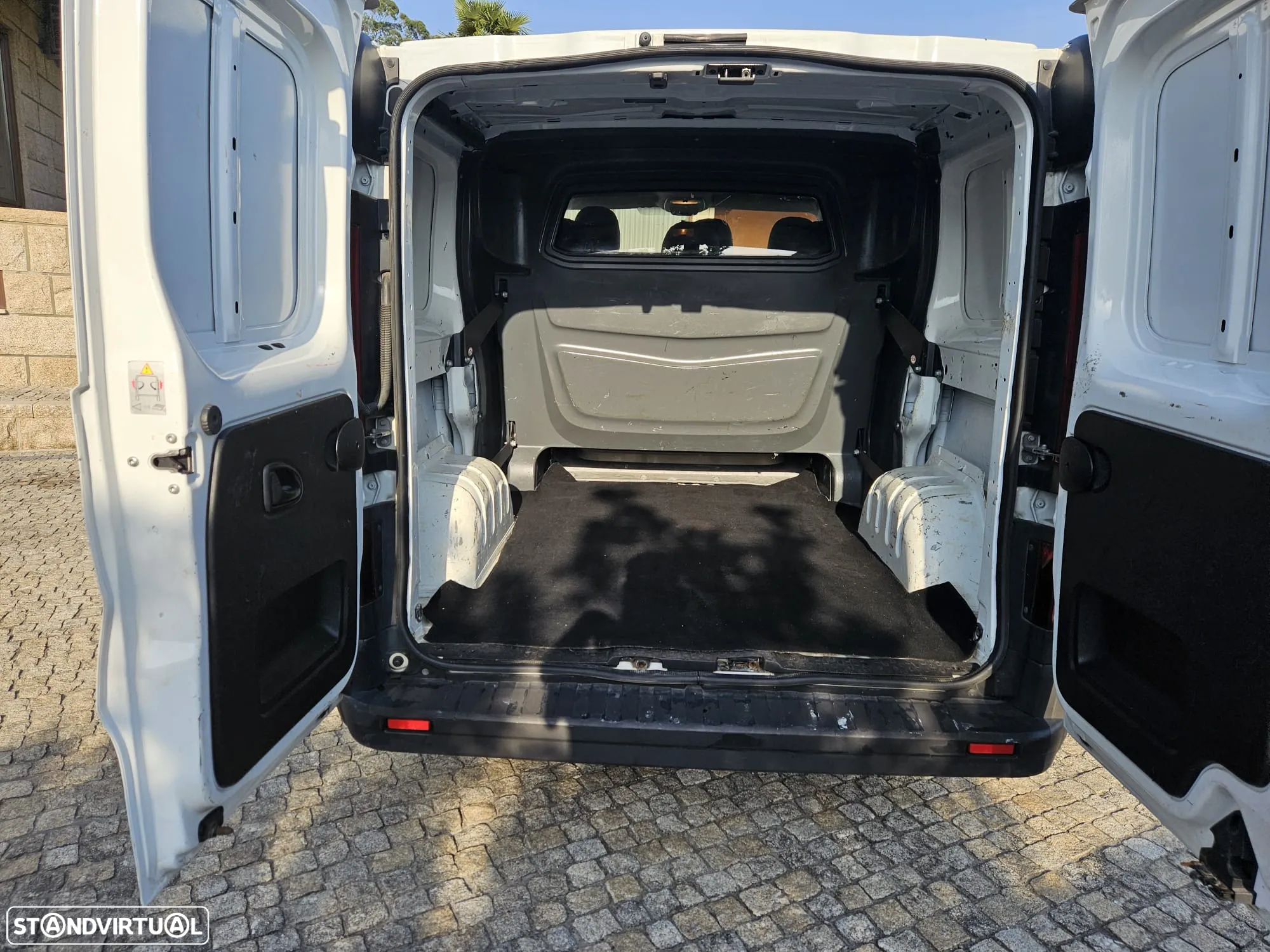 Renault TRAFIC 1.6 CC 95 CV - 7