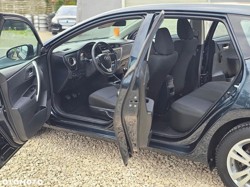 Toyota Auris 1.33 Dual-VVT-i Comfort - 12