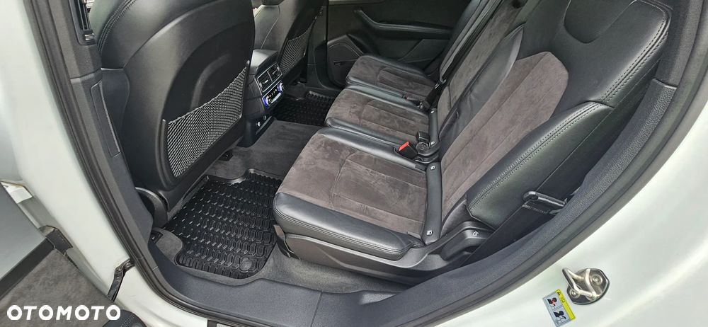 Audi Q7 - 7