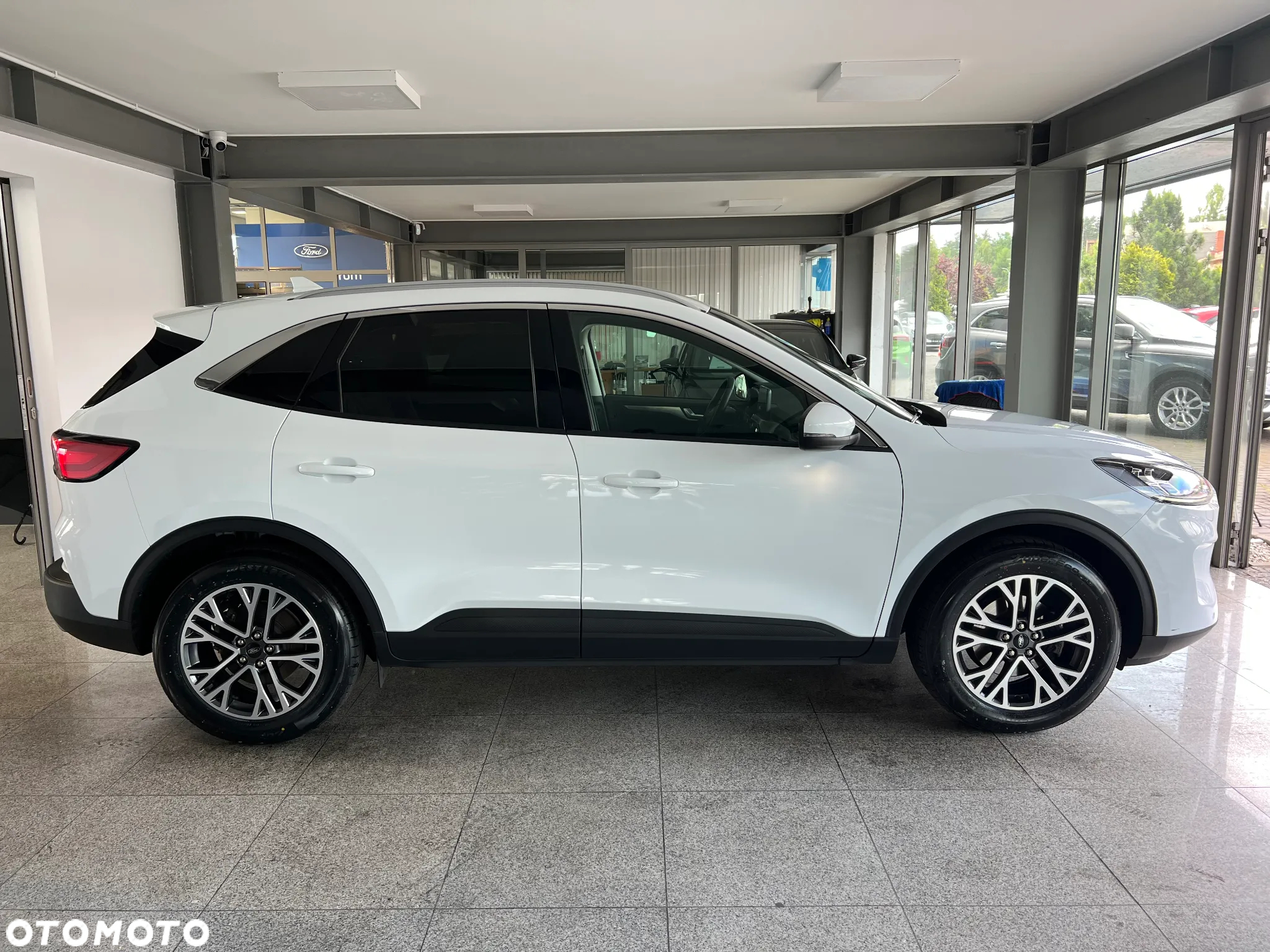 Ford Kuga 1.5 EcoBoost FWD Titanium - 17