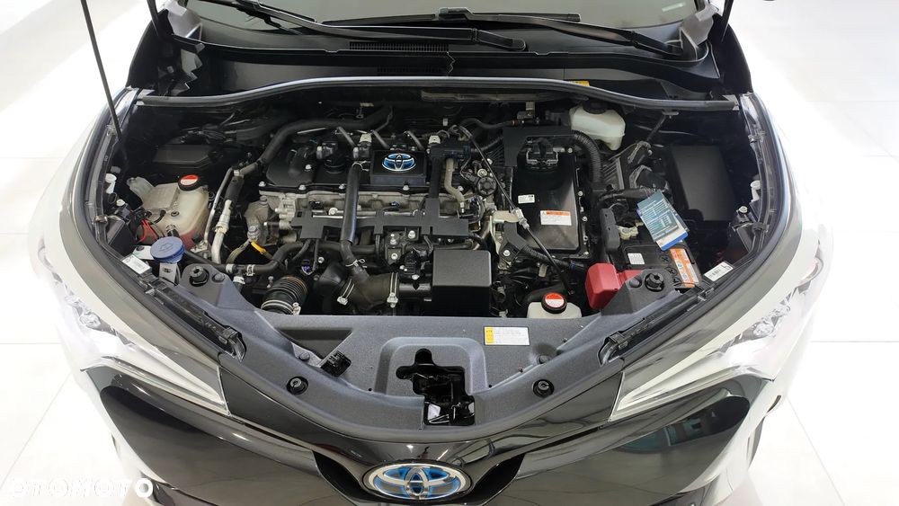 Toyota C-HR Hybrid Flow - 33