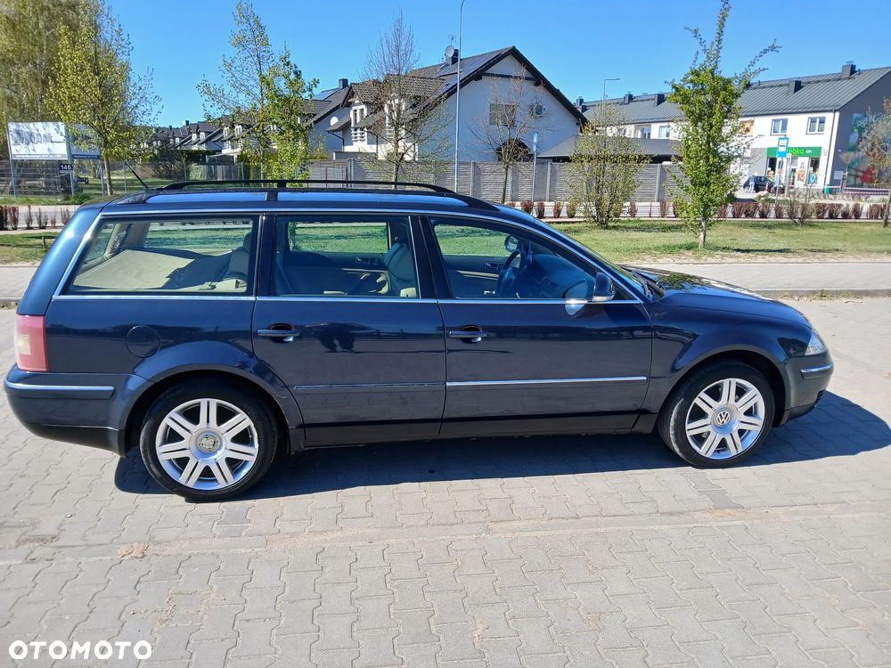 Volkswagen Passat 2.5 TDI V6 Comfortline - 4