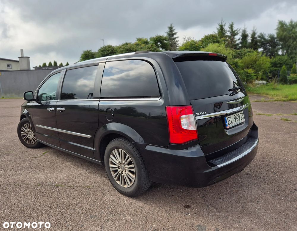 Chrysler Town & Country 3.6 Limited - 4