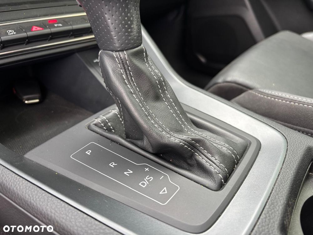 Audi Q3 45 TFSI Quattro S tronic S line - 22