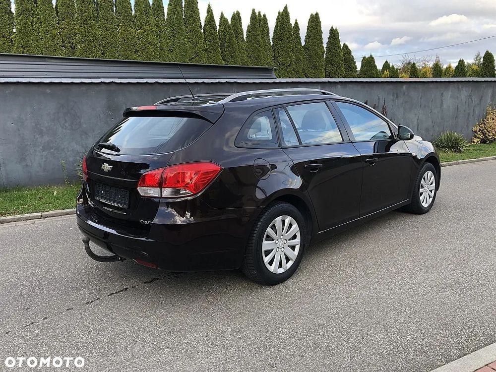 Chevrolet Cruze 1.6 LT - 4