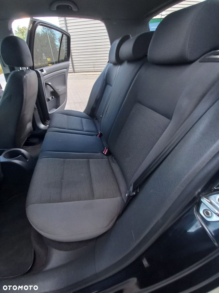 Volkswagen Golf - 35