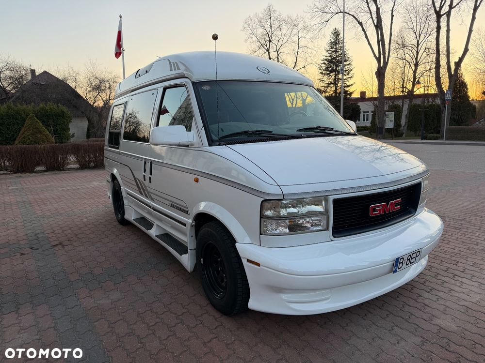 GMC Safari - 3