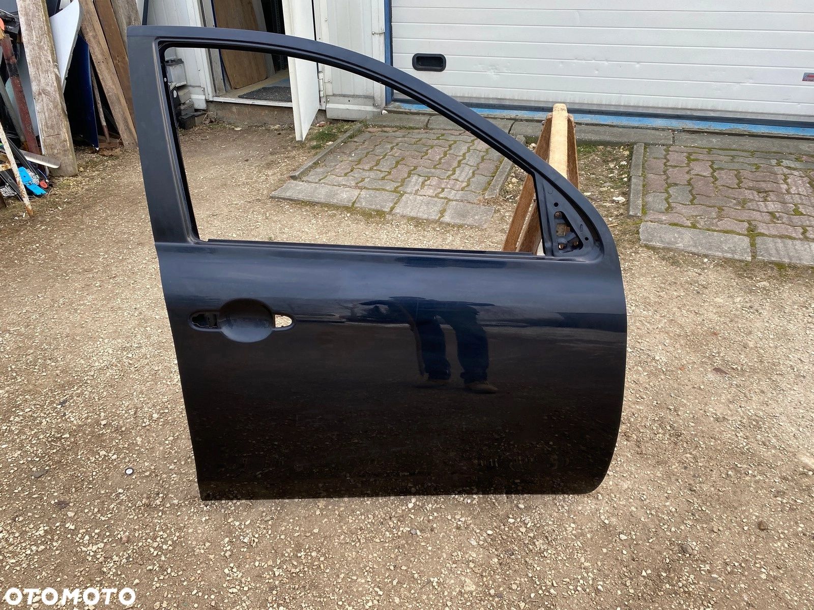 DRZWI PRZEDNIE PRAWE MICRA K12 - 1