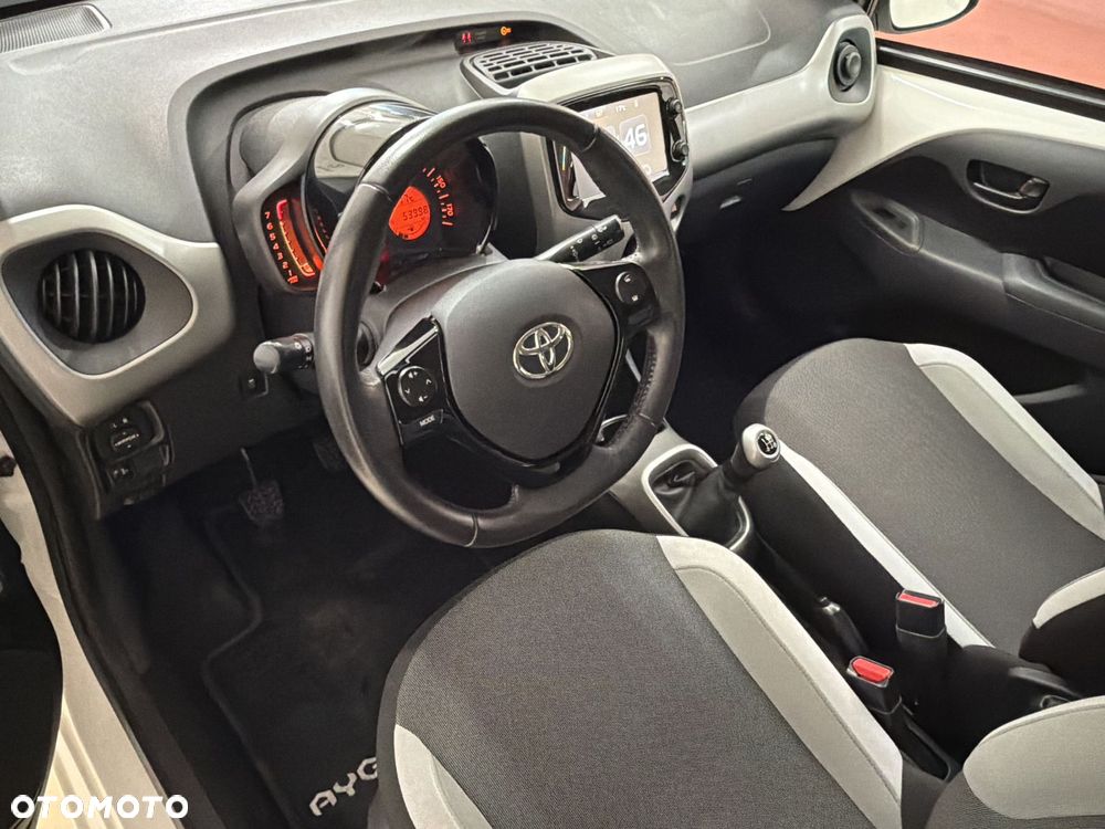 Toyota Aygo - 10