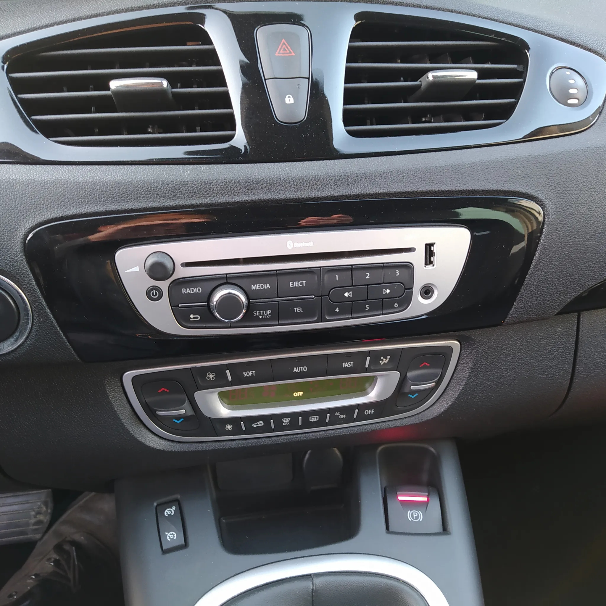 Renault Grand Scenic ENERGY TCe 115 Bose Edition - 20