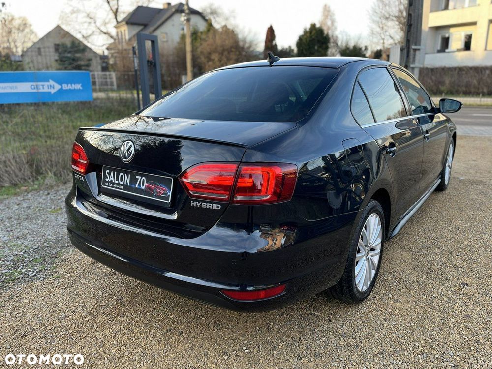 Volkswagen Jetta - 8