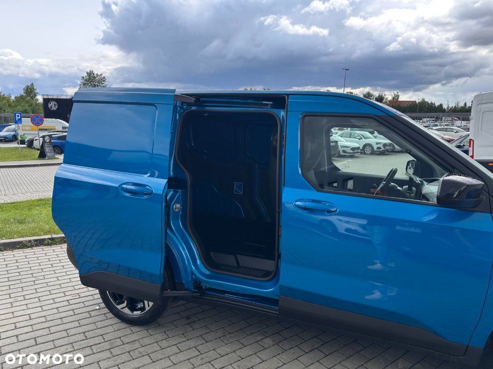 Ford Transit Courier - 7