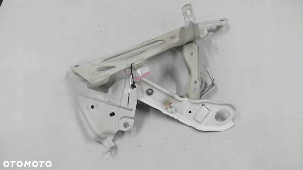 bmw x1 f48 mocowanie błotnika prawego 7427130 7355992 7427136 - 1