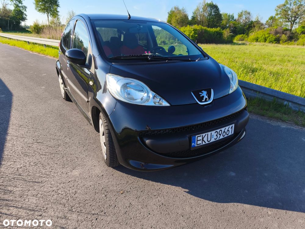Peugeot 107 1.0 Trendy - 1