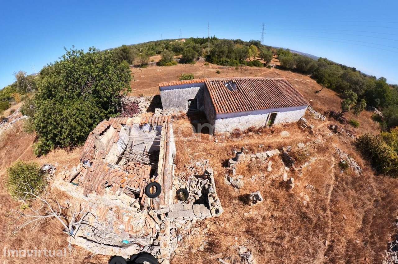 Ruina T3 em terreno com 2,0440 ha | Cerro Manuel Viegas | Estoi - Grande imagem: 4/16