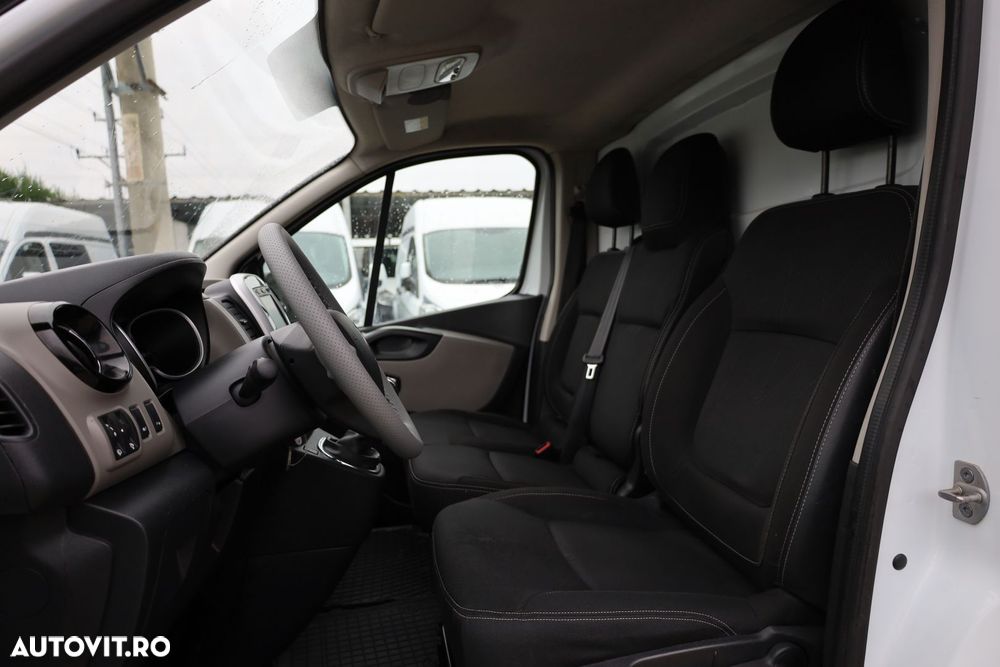 Renault Trafic - 10