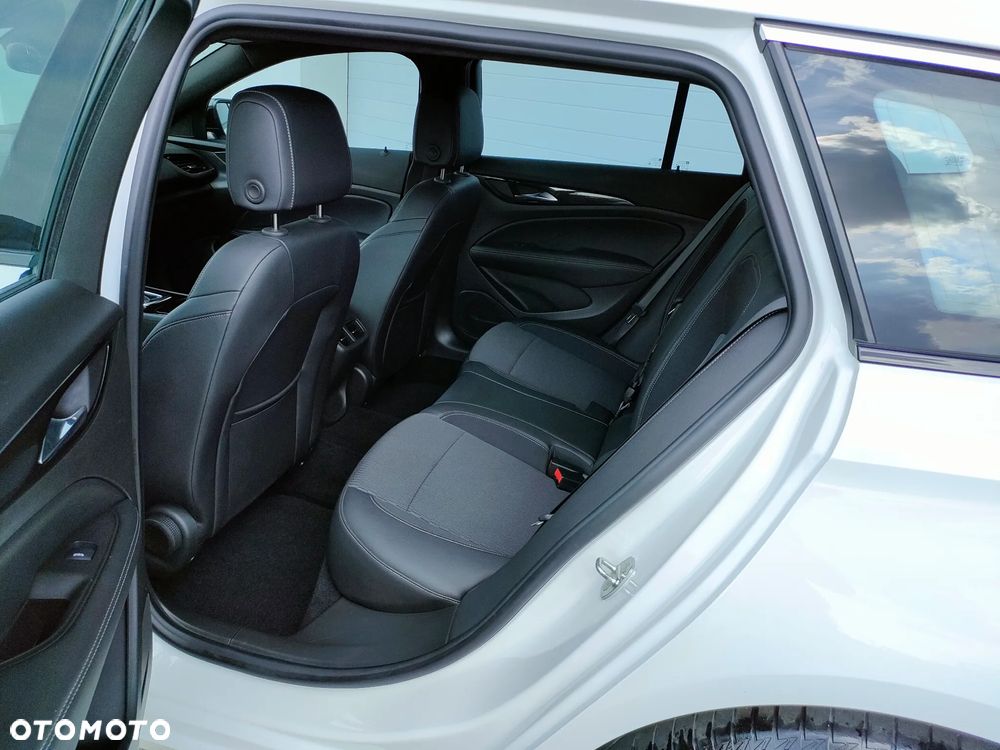 Opel Insignia 2.0 CDTI Elegance S&S - 26