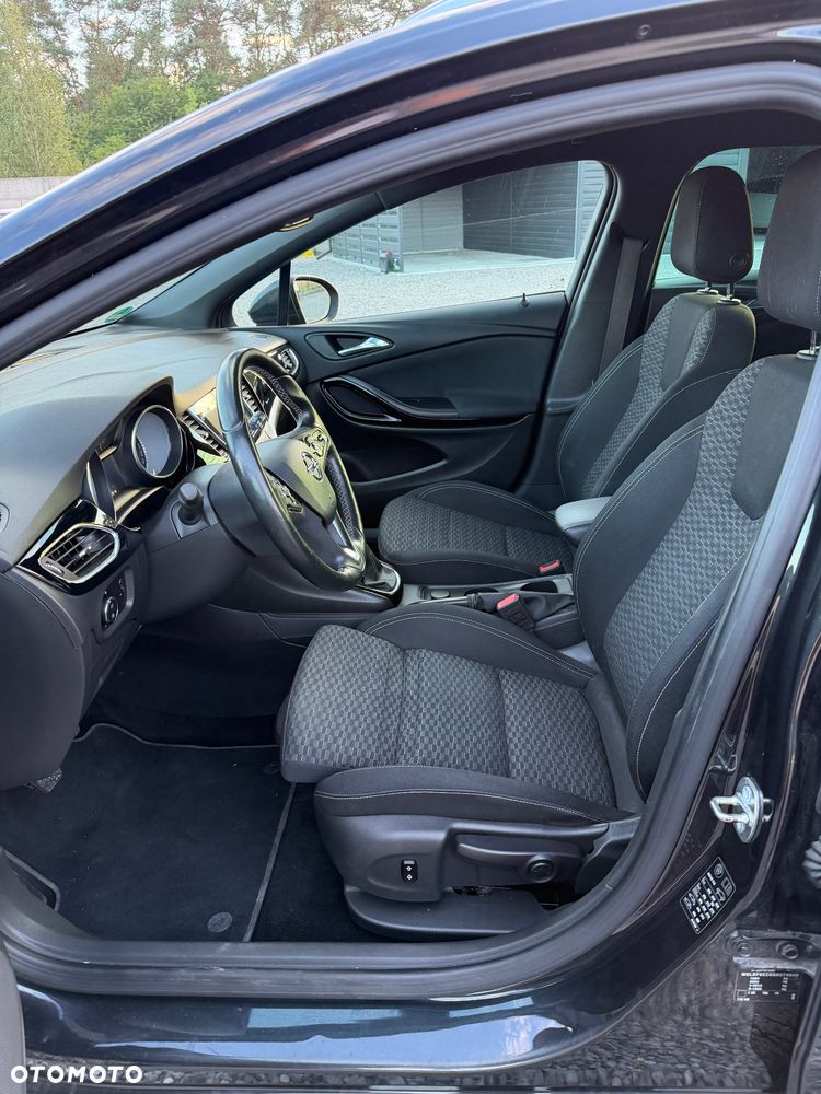 Opel Astra 1.4 Turbo Business - 14