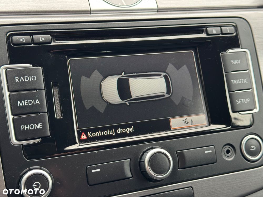 Volkswagen Passat 2.0 TDI BlueMotion Technology Comfortline - 29