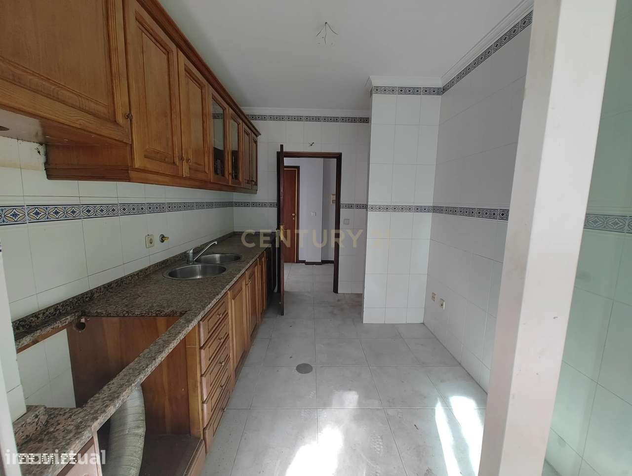 Apartamento T1 em Baltar - Paredes com 1 lugar de garagem na cave - Grande imagem: 5/16