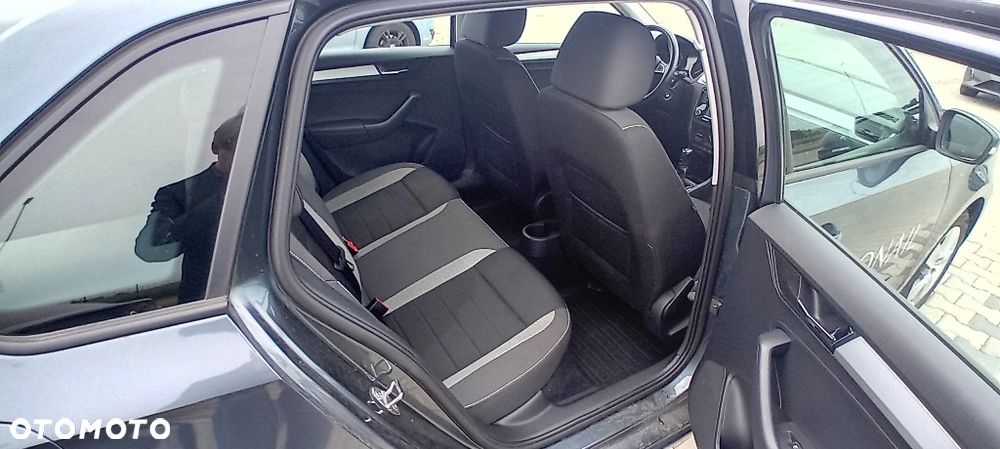 Skoda RAPID 1.4 TDI DPF Ambition - 16
