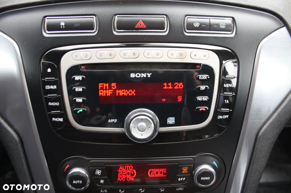 Ford Mondeo 1.6 T Ambiente - 21