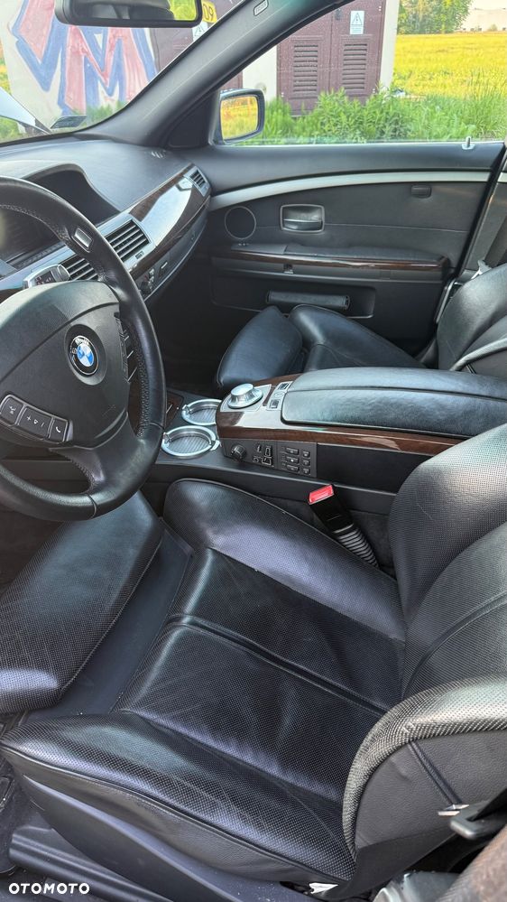 BMW Seria 7 - 11