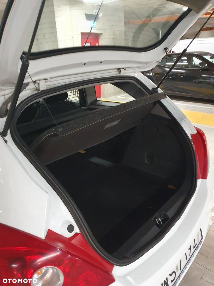 Opel Corsa 1.2 16V Enjoy - 10