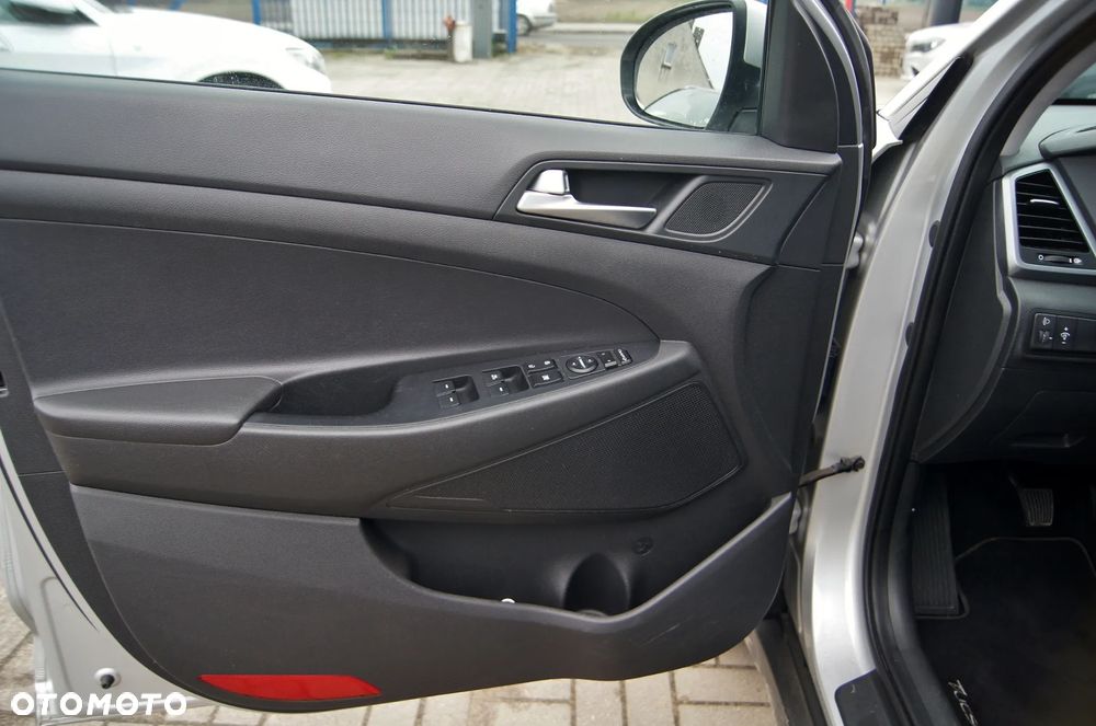 Hyundai Tucson 1.7 CRDI BlueDrive Comfort 2WD - 20
