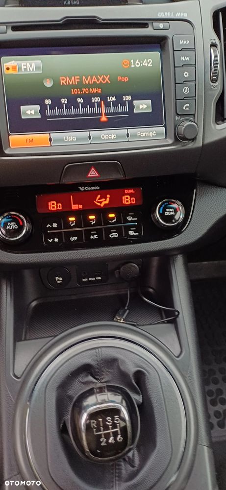 Kia Sportage 1.7 CRDI Business Line M 2WD - 23