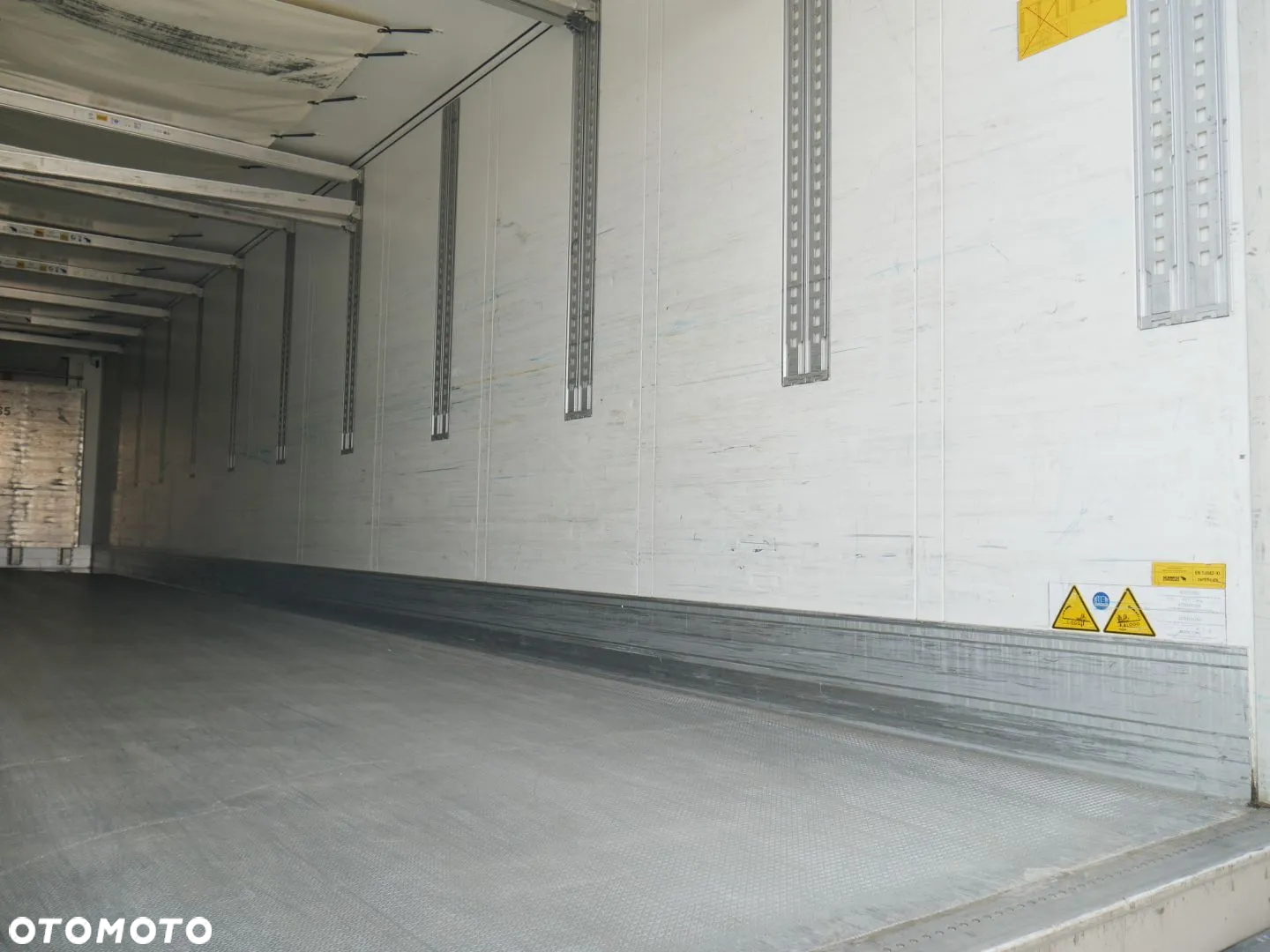 Schmitz Cargobull Chłodnia 60 / Doppelstock / Thermo King 300 / TIP 640651 - 15